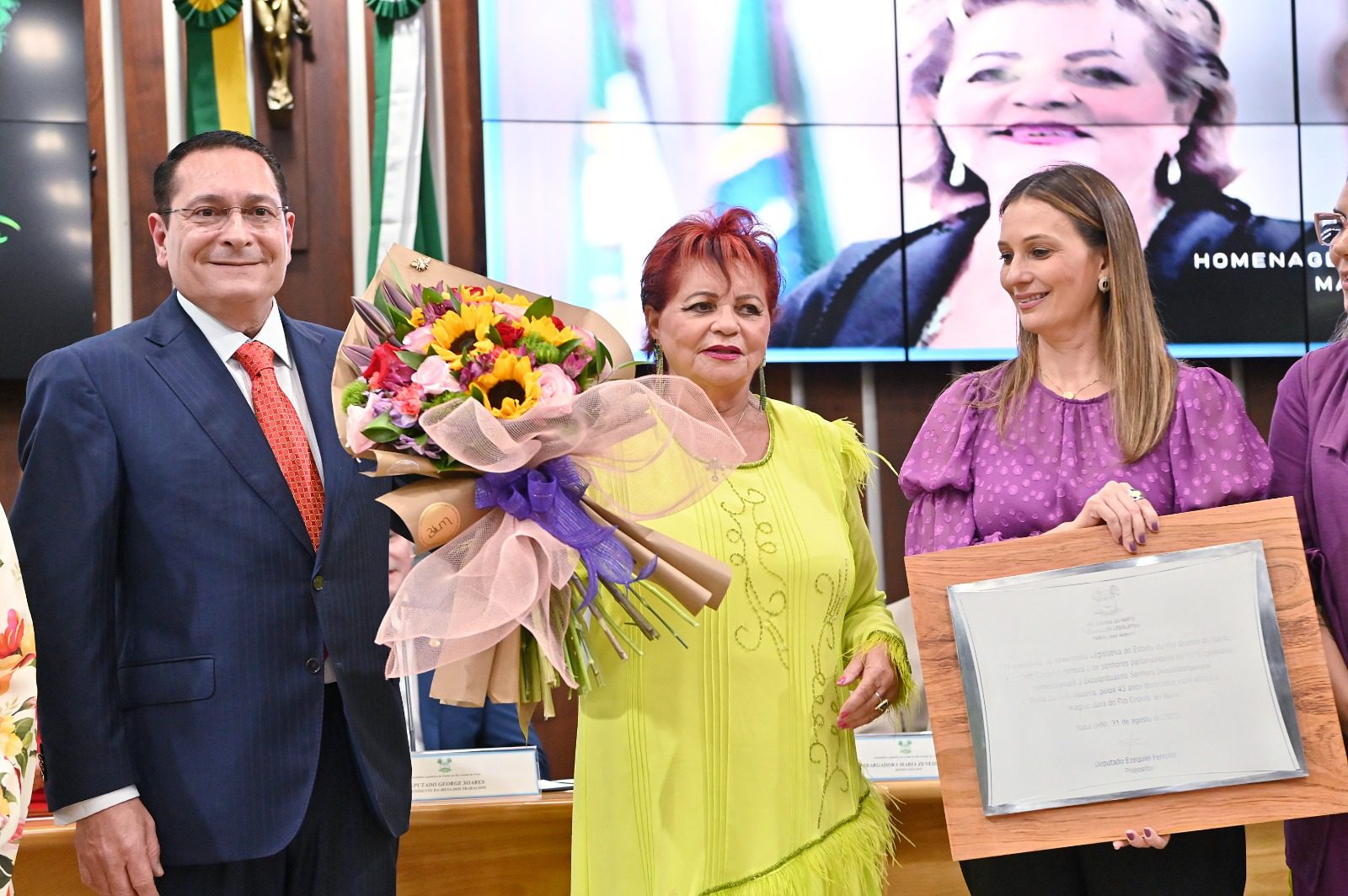 Familiares e amigos de Sala prestam homenagem na cidade natal do